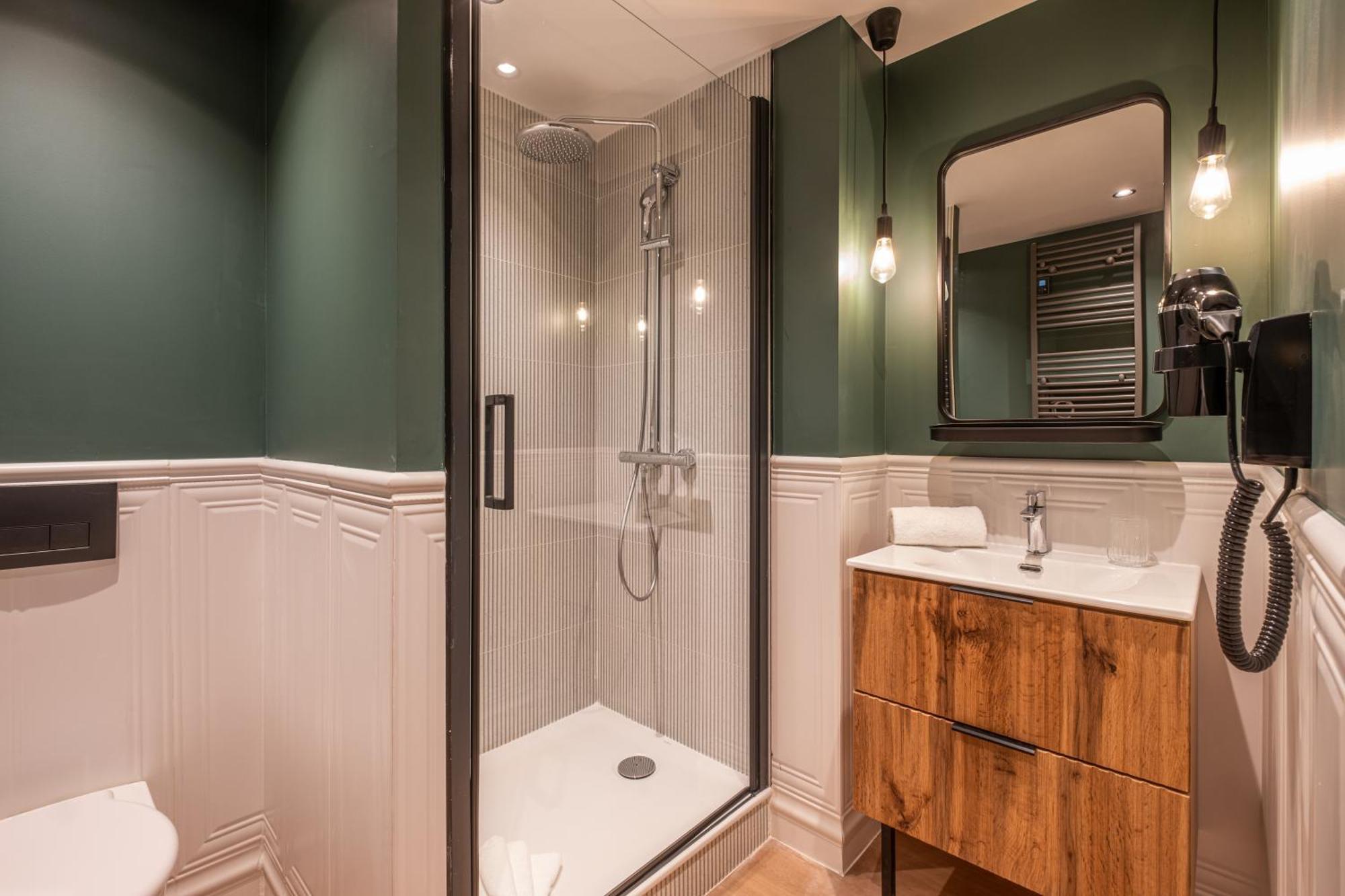 West Paris Suite Екстериор снимка