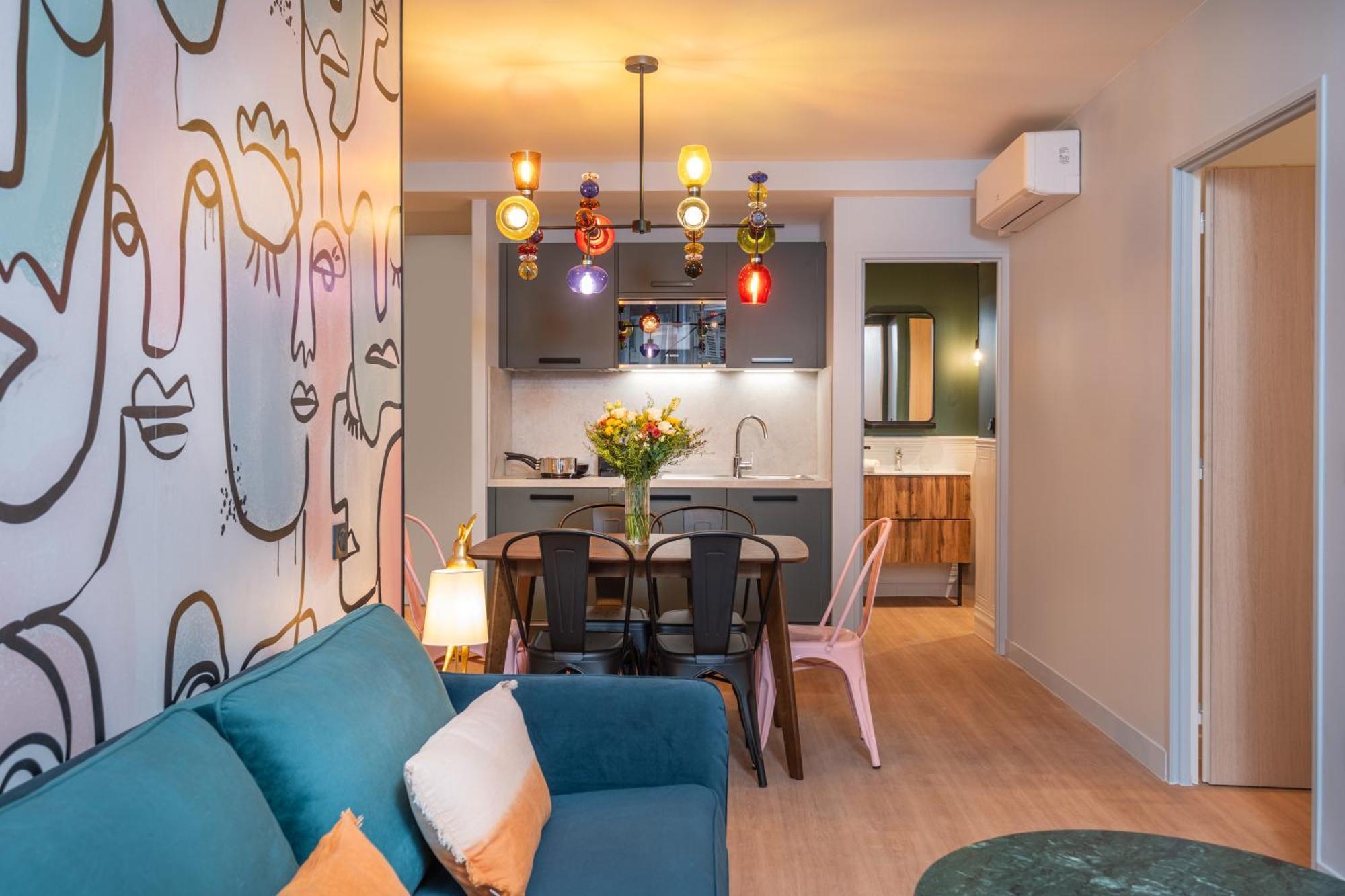 West Paris Suite Екстериор снимка